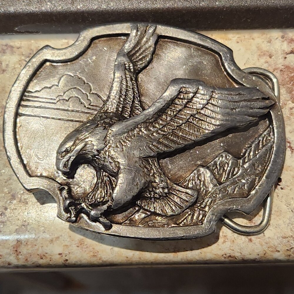 Vintage 1986 Siskiyou Eagle Pewter Belt Buckle – American Bird of Prey